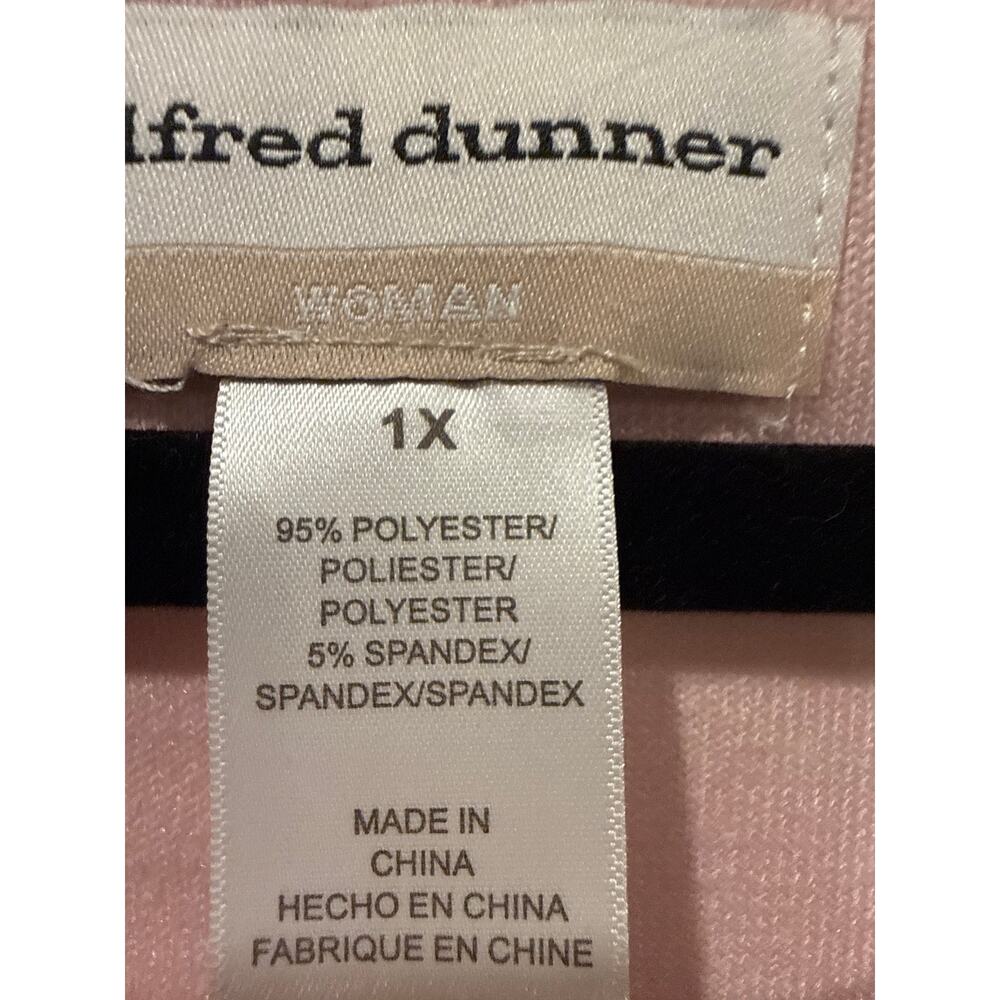 NWT Alfred Dunner Woman Alpine Lodge Studded Tunic Top, 1X - Picture 4 of 6